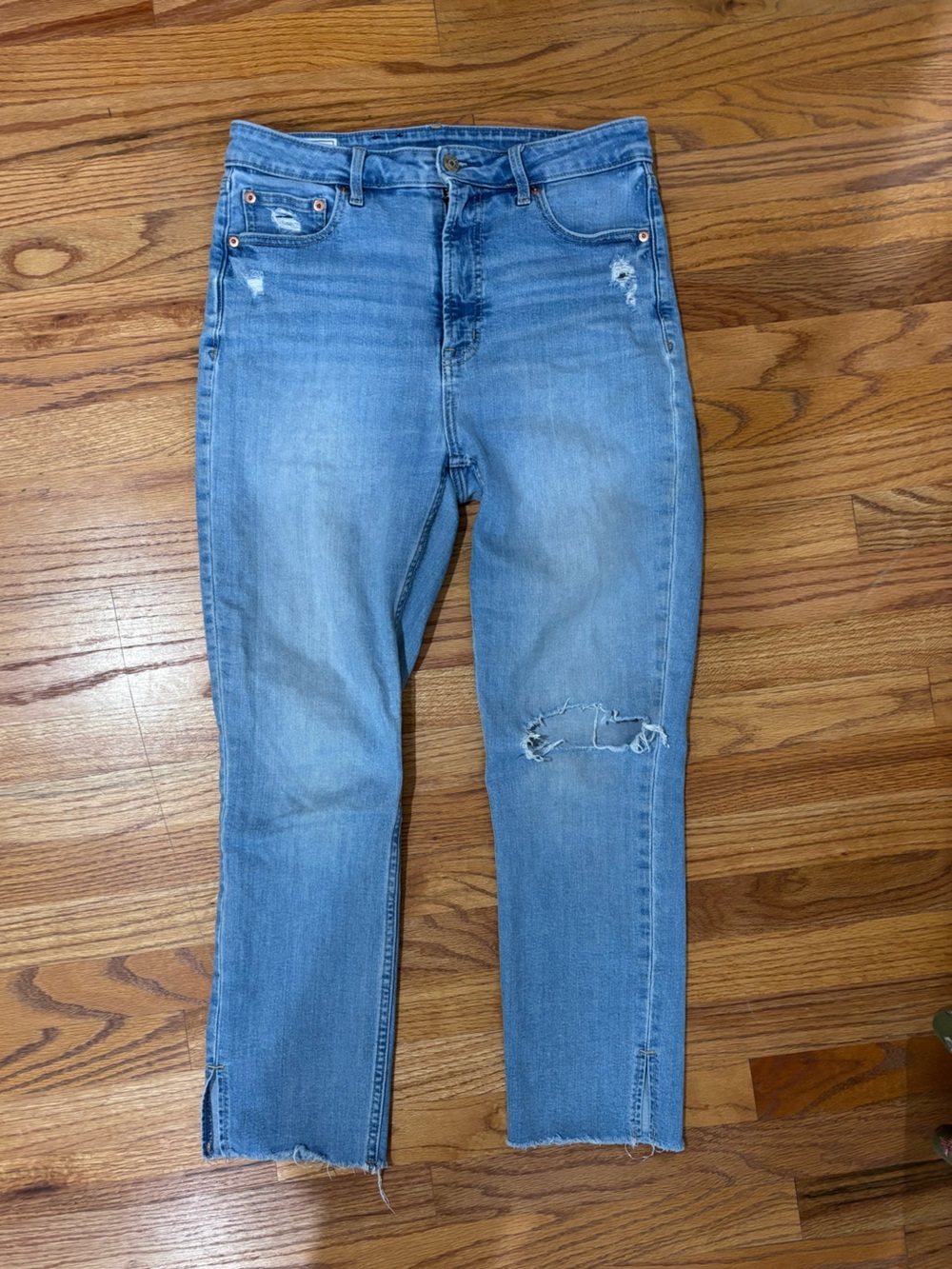 Gap Denim Vintage Slim Sky High Women’s Light Blue Distressed Straight Jeans 10